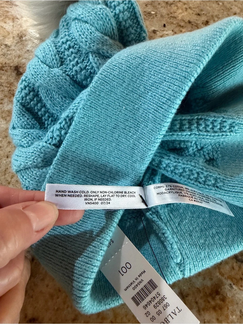 NWT women’s Talbots Soft Cable Knit Beanie in opal blue